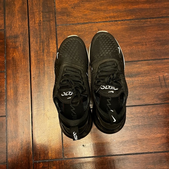 Nike Air Max Black Sneakers - Picture 3 of 4